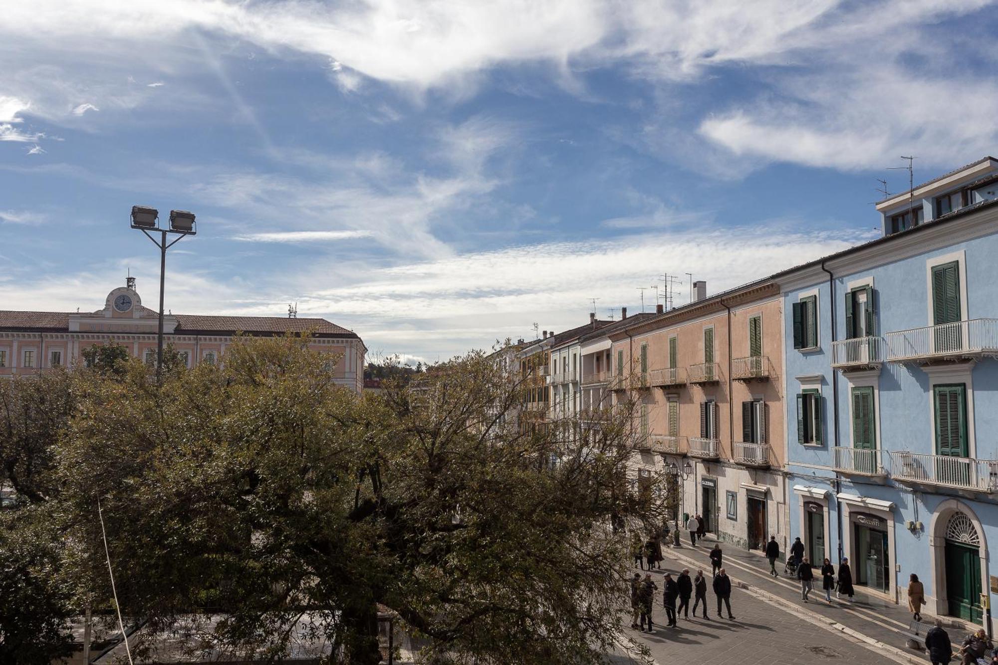 Artstudio6 Dimora Artistica Campobasso Ruang foto